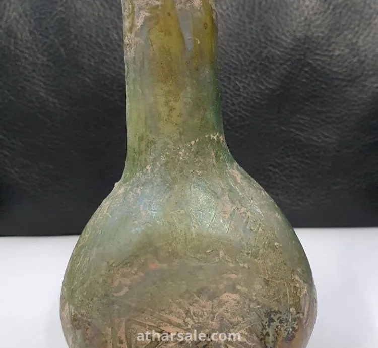 فازات أثرية من العهد المملوكي