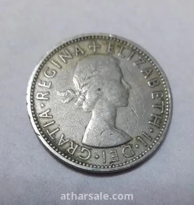 عملة معدنية بريطانية قديمة