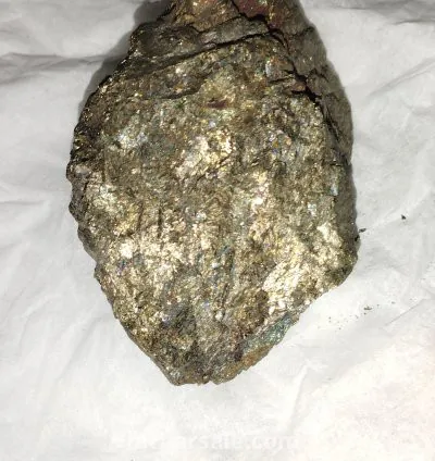 حجر كريم ذهبي 3