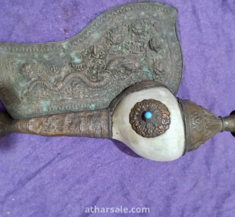 بوق النادر التيبت منذ عام ٨٠٠