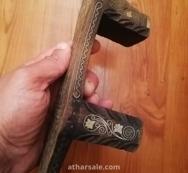 An old and heavy tray  with high silver plating.