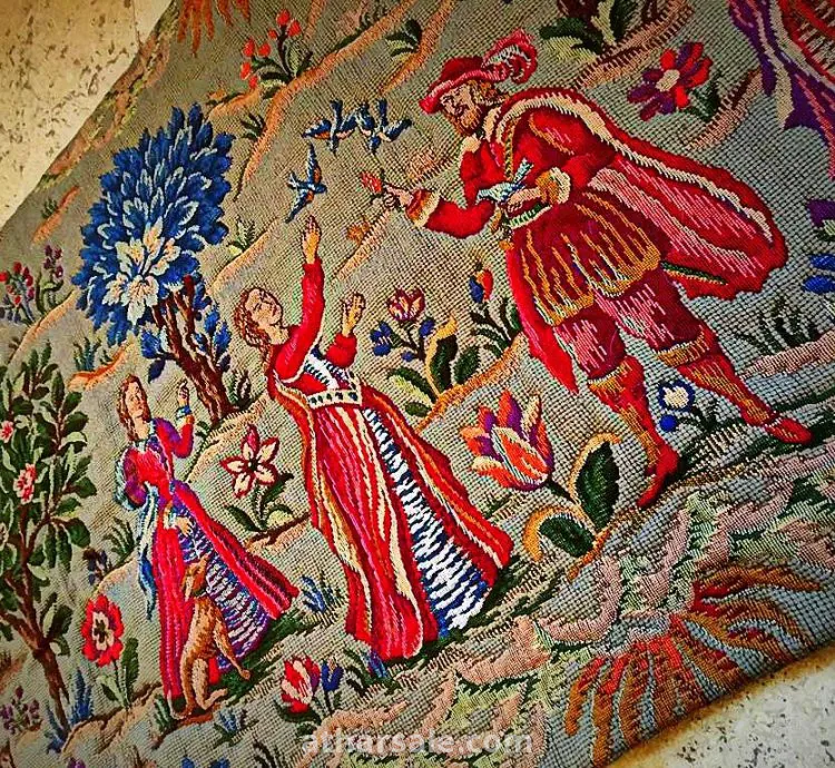 لوحة جوبلان قديمة جدا من عام 1952م من باريس مختومة