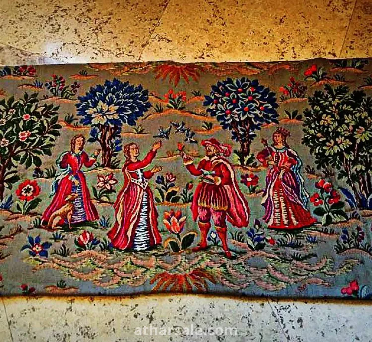 لوحة جوبلان قديمة جدا من عام 1952م من باريس مختومة