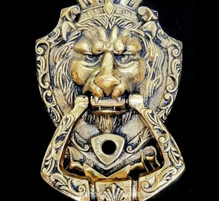 Royal Lion Head Brass Door Knocker