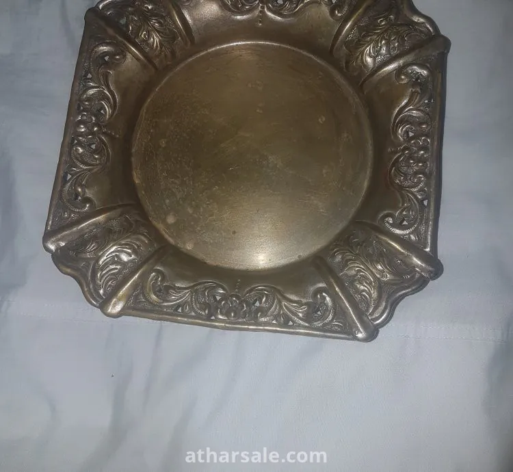 صينيه  صغيرة من نوع فيكتوريا