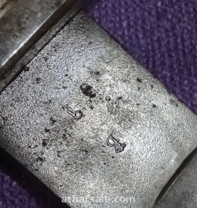 سيف فرنسي ملكي قديم مختوم 12