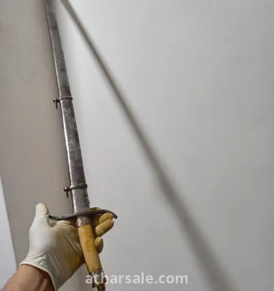 سيف فرنسي ملكي قديم مختوم 5