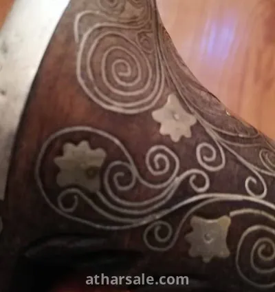 An old and heavy tray  with high silver plating. 7