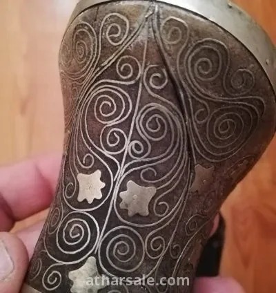 An old and heavy tray  with high silver plating. 4