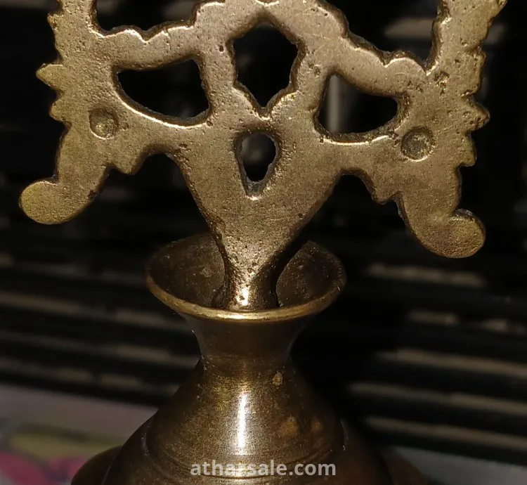 مكحلة قديمة بحالة جيدة