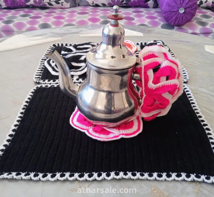 طقم سفرة مكون من 10 قطع يدوية الصنع من خيوط الصوف