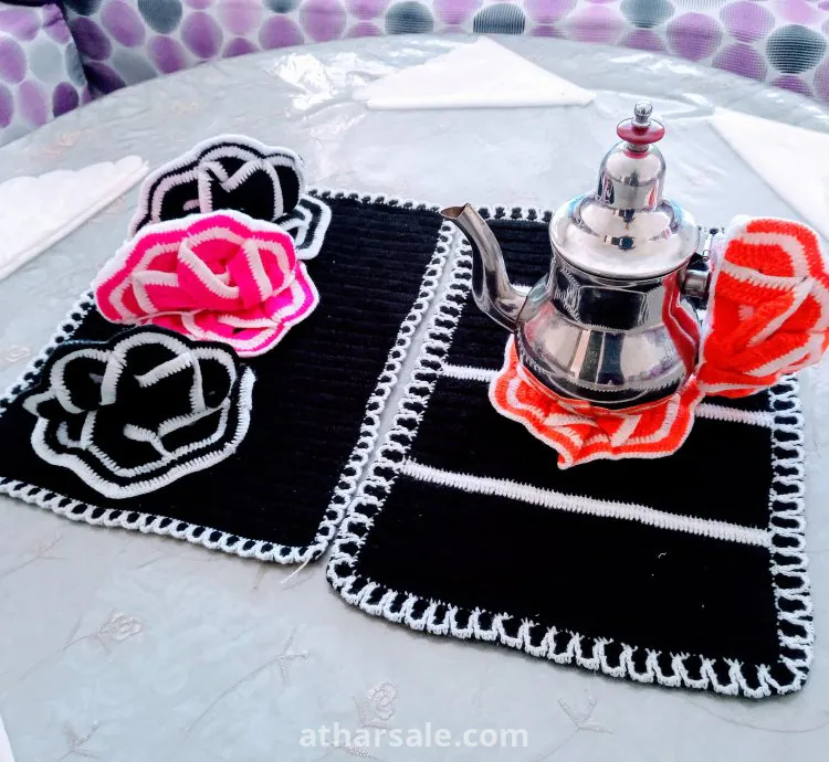 طقم سفرة مكون من 10 قطع يدوية الصنع من خيوط الصوف