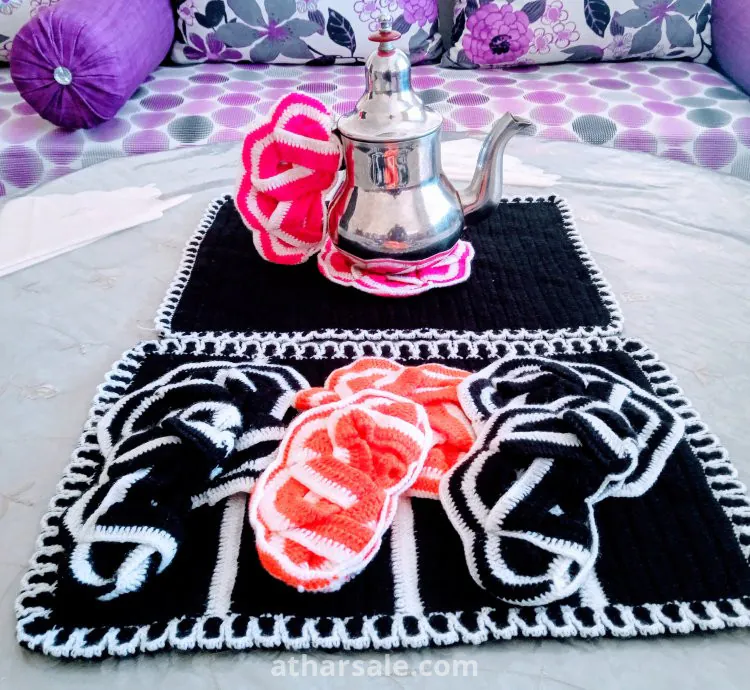 طقم سفرة مكون من 10 قطع يدوية الصنع من خيوط الصوف