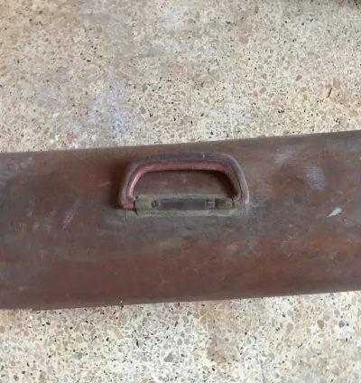 مكنه خياطه سنجر الاصليه عمرها اكتر من ٦٠ سنه شغاله 4