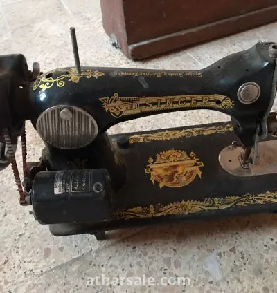 مكنه خياطه سنجر الاصليه عمرها اكتر من ٦٠ سنه شغاله 3