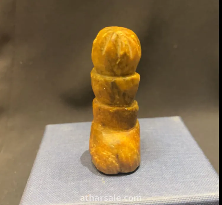 ختم قديم جدا يعود لحضارة قديمة