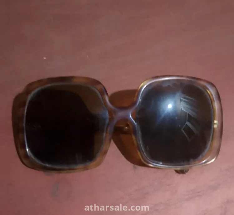 نظاره هوانم ايام الزمن الجميل تشبه نظاره الست ام كلثوم بشكل كبير لعشاق اقتناء الاشياء النادره وهواه الاناقه والاتيكيت