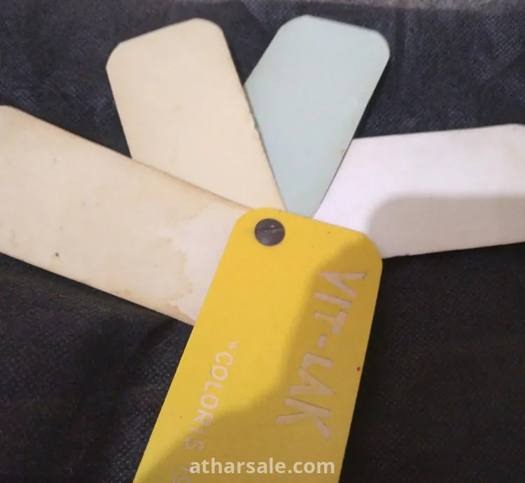 *للبيع: كتالوج VIT-LAK 1961 نادر وأصلي* عينات ألوان كلاسيكية