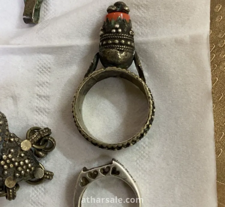 Antique beauty accessories and purple quartz stone