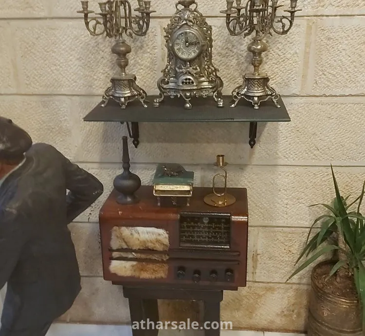 راديو قديم جدا