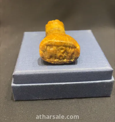 ختم قديم جدا يعود لحضارة قديمة