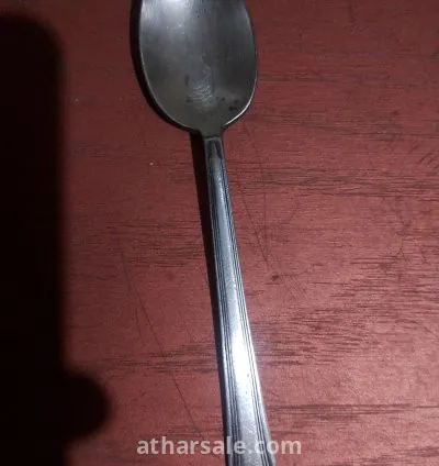 ملعقه فضيه قديمه بدايه ظهور الخطوط الجويه الهنديه كانت توزع مجانا لكبار الركاب ترجع إلي عام 1978