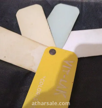 *للبيع: كتالوج VIT-LAK 1961 نادر وأصلي* عينات ألوان كلاسيكية