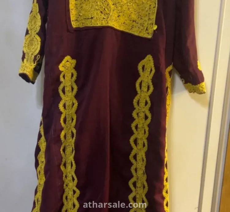 ثوب فلسطيني قديم