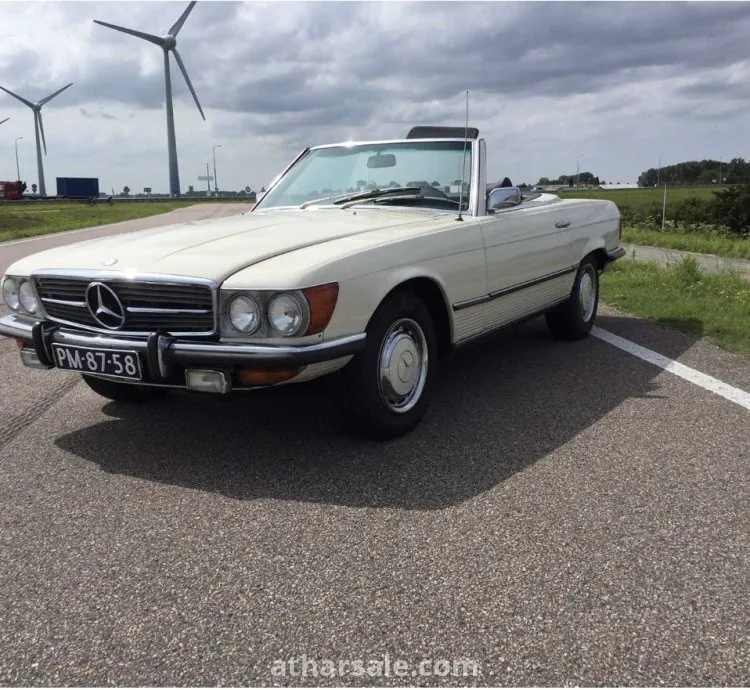 سيارة مرسيدس 350SL موديل 1971