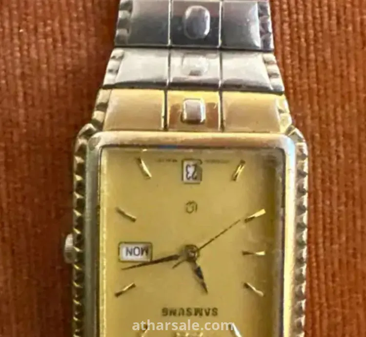 ساعة سامسونج قديمه اصليه لايوجد لها مثيل