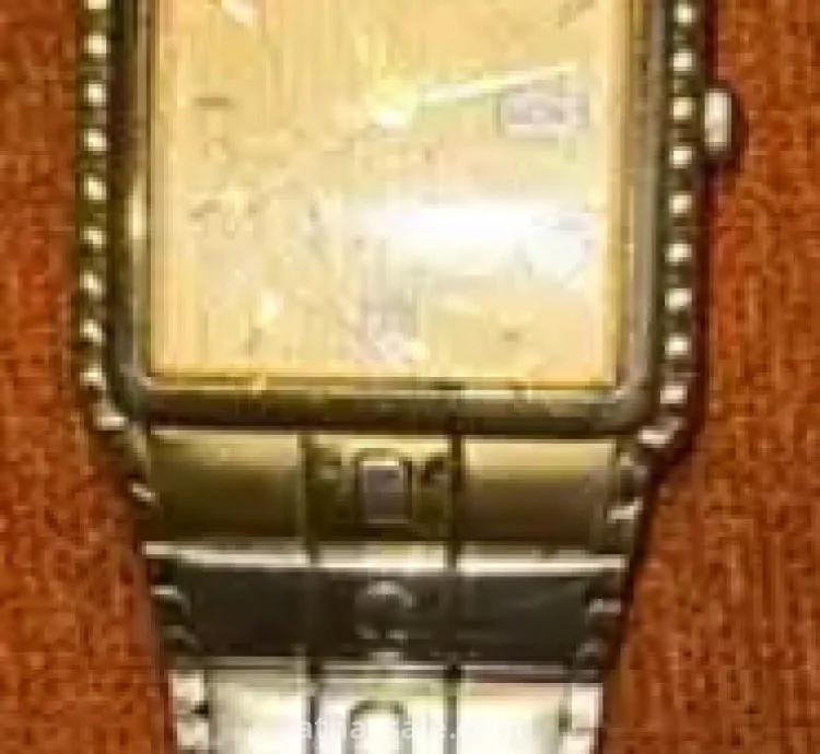 ساعة سامسونج قديمه اصليه لايوجد لها مثيل