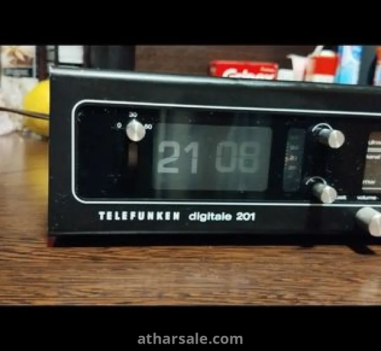 راديو لهواة المقتنيات فابريكا انتاج عام 1973