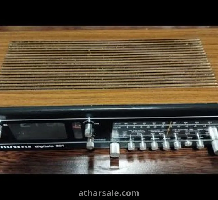 راديو لهواة المقتنيات فابريكا انتاج عام 1973