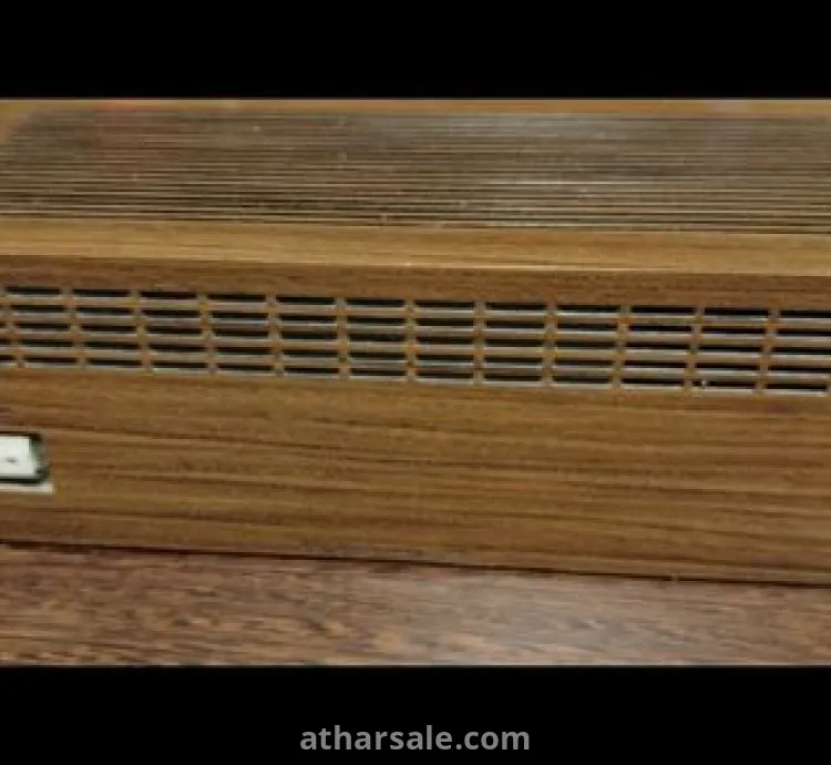 راديو لهواة المقتنيات فابريكا انتاج عام 1973