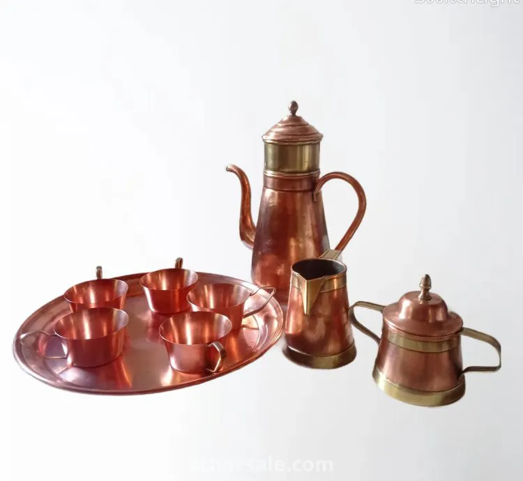 صينية قديمة من النحاس الاحمر