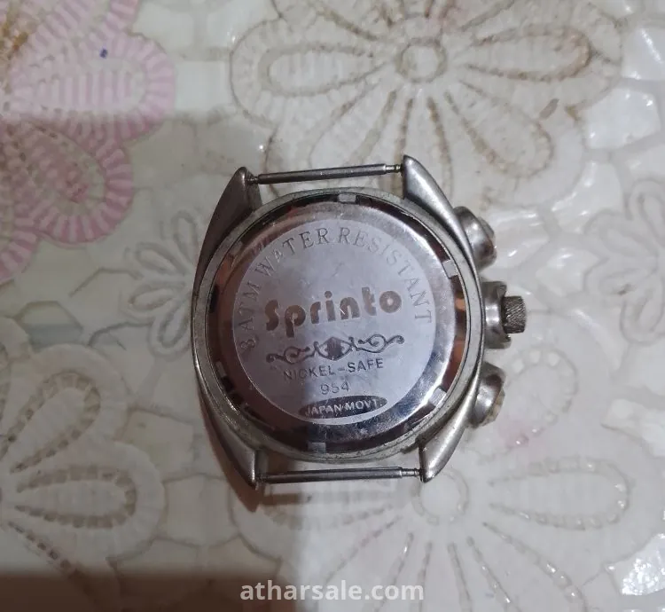 ساعة يد ياباني