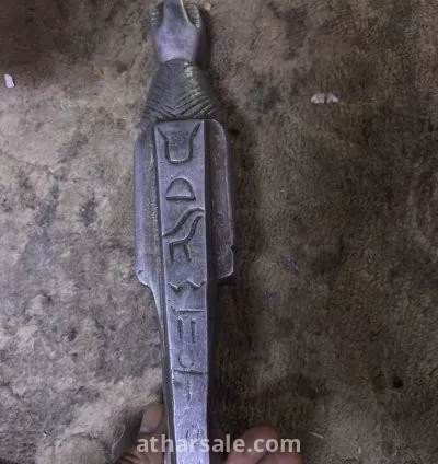 تمثال اثري قديم جداً
