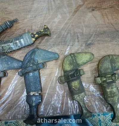 سيوف وخناجر للعهد العباسي للامراء فرصة نادرة