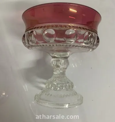 تحف مصنوعه من الزجاج الملون قديمه اكثر من 60 سنه