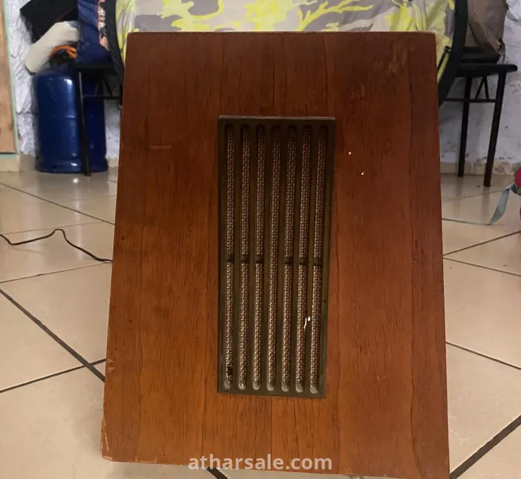 :  راديو ألماني قديم Emud Senior 62 أصلي من سنة 1961 – تحفة نادرة ?️