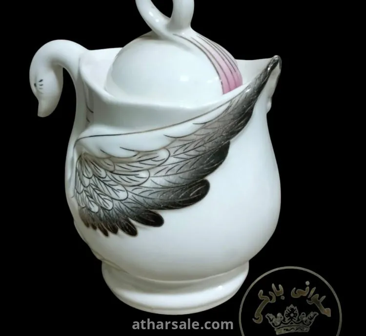 بونبونيرة بورسيلين قديمة صناعة إيطالي بدون ديفوهات