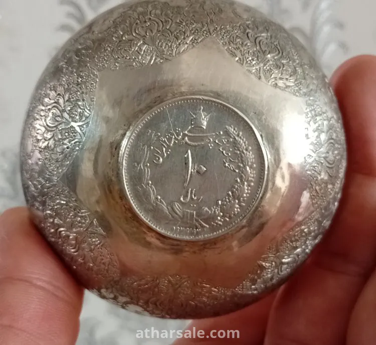 Silver full antick for hundred years.