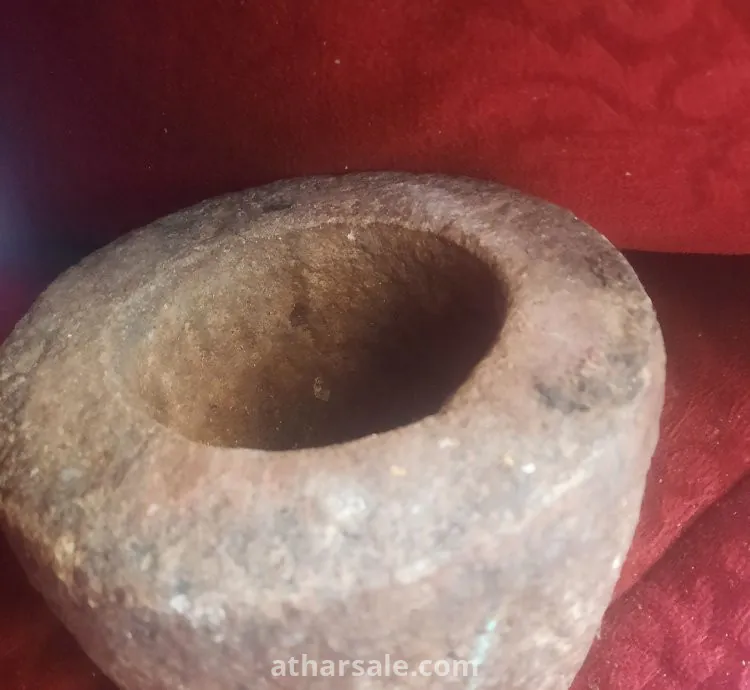 مهراز حجر قديم أكتر مئة سنة