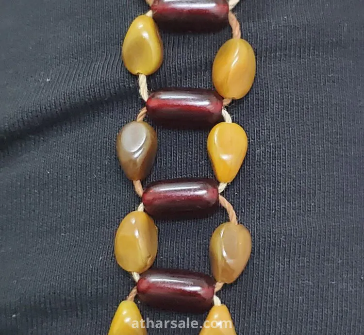 عقيق قديم جداا جدااا من الصوره يعرف المختص بهذي الاشياء التراثيه الثمينه