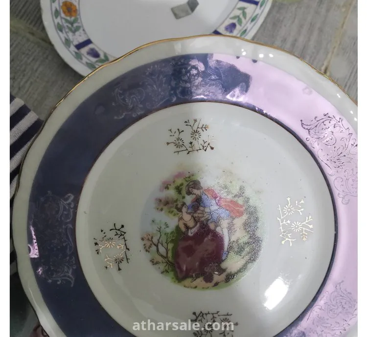 طقم شاي بورسلين منذ 50 عاما