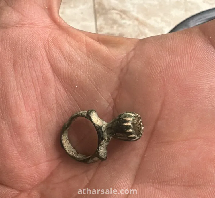 عملات و احجار كريمة