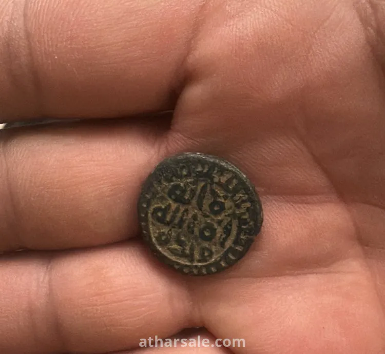 عملات و احجار كريمة
