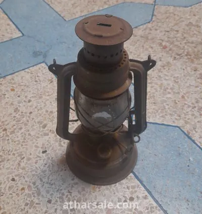 مصباح غازي قديم٦٠ سنة تقريبا، صنع انجليزي
