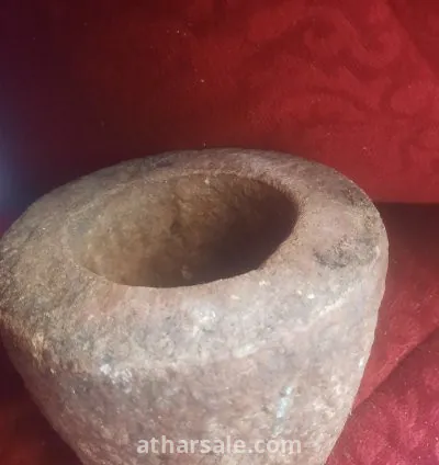 مهراز حجر قديم أكتر مئة سنة