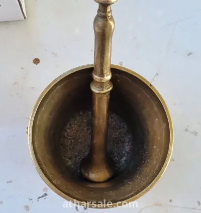 هاون ومدقة نحاسية أثرية من عام 1825 – قطعة نادرة لهواة التحف 4
